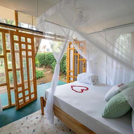 Mkoani Homestay Moshi Esterno foto