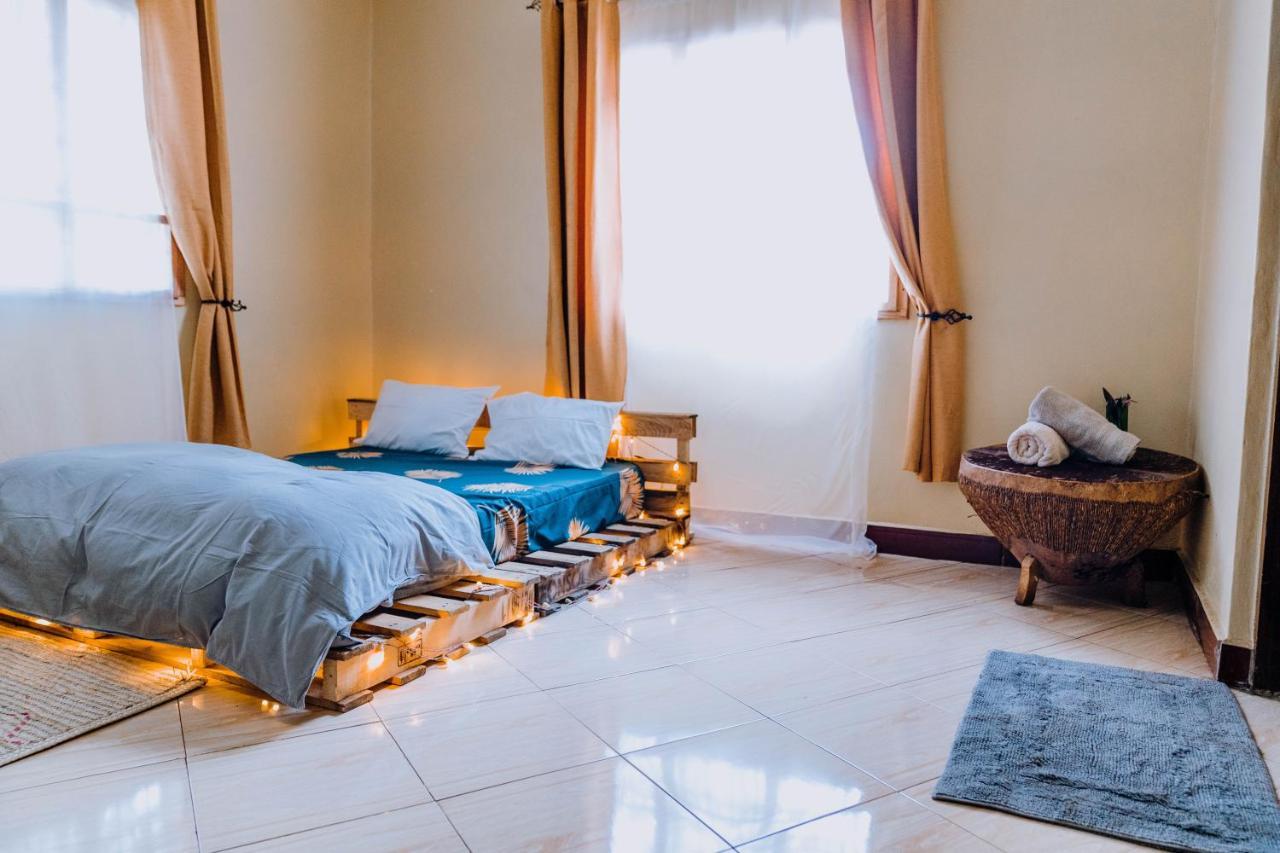 Mkoani Homestay Moshi Esterno foto