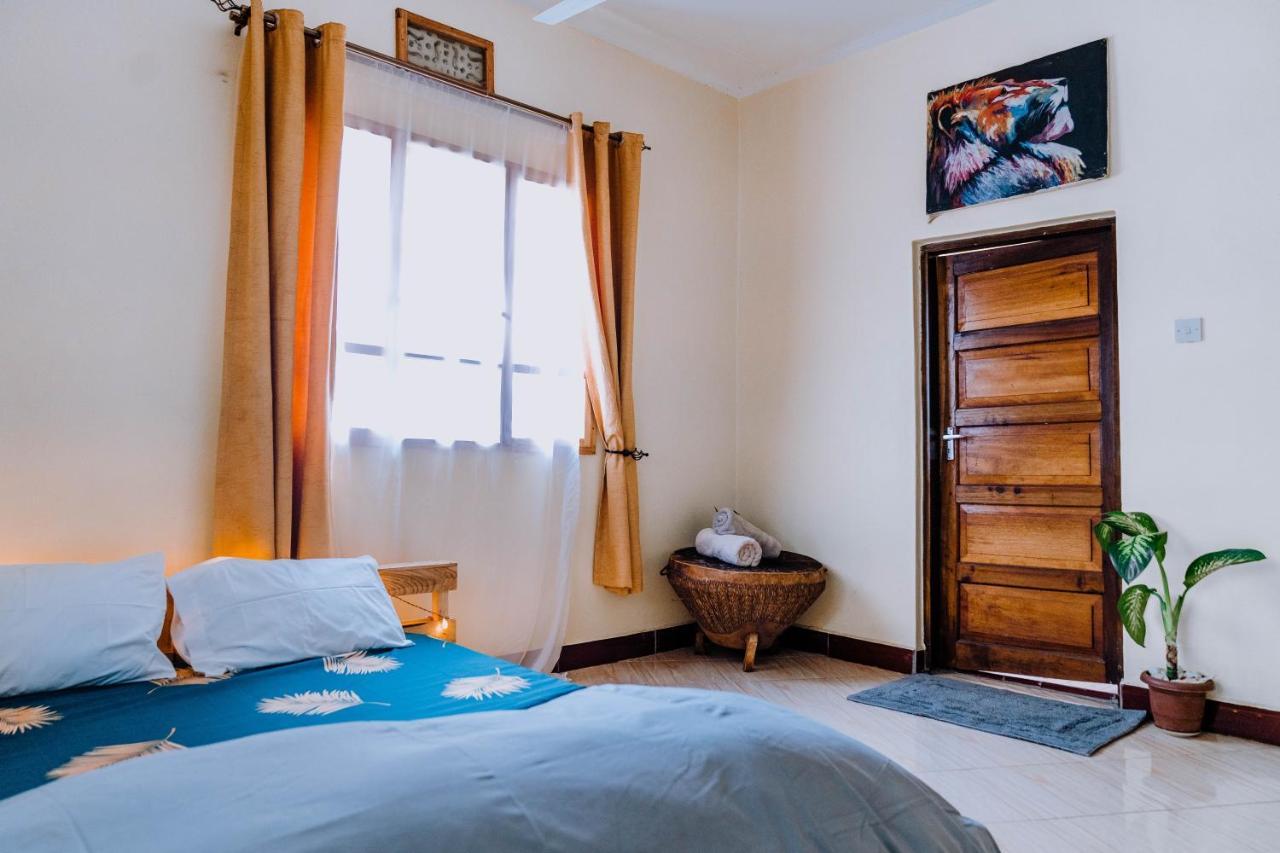 Mkoani Homestay Moshi Esterno foto