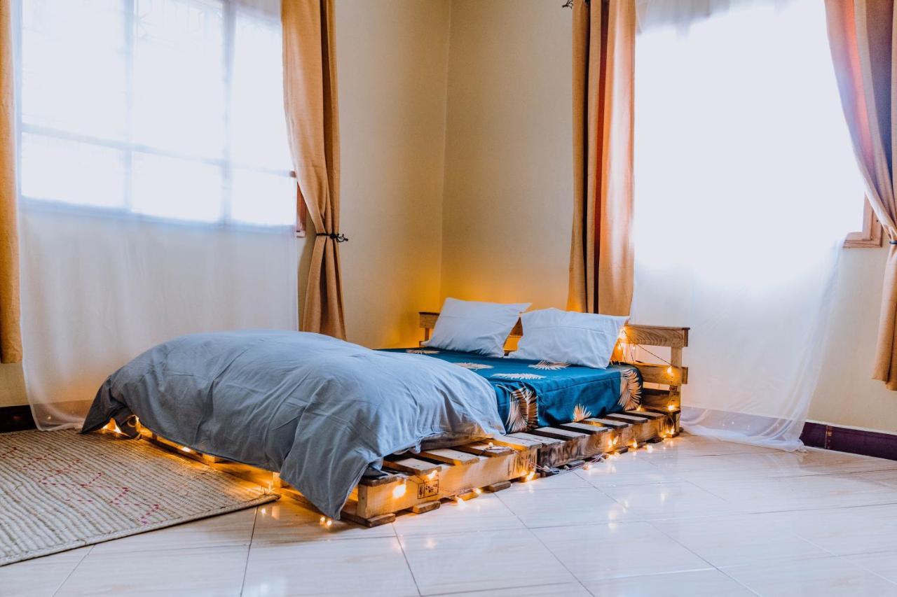 Mkoani Homestay Moshi Esterno foto
