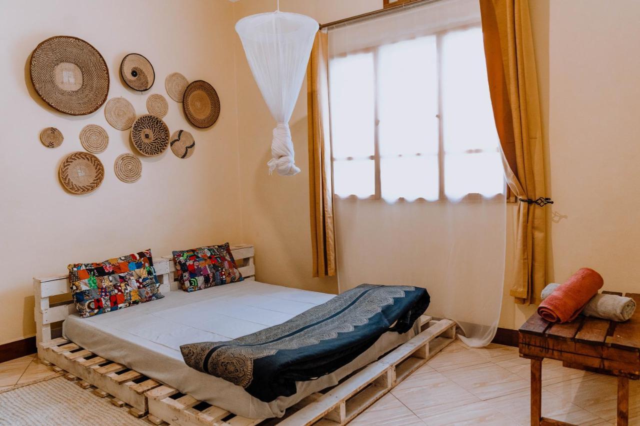 Mkoani Homestay Moshi Esterno foto