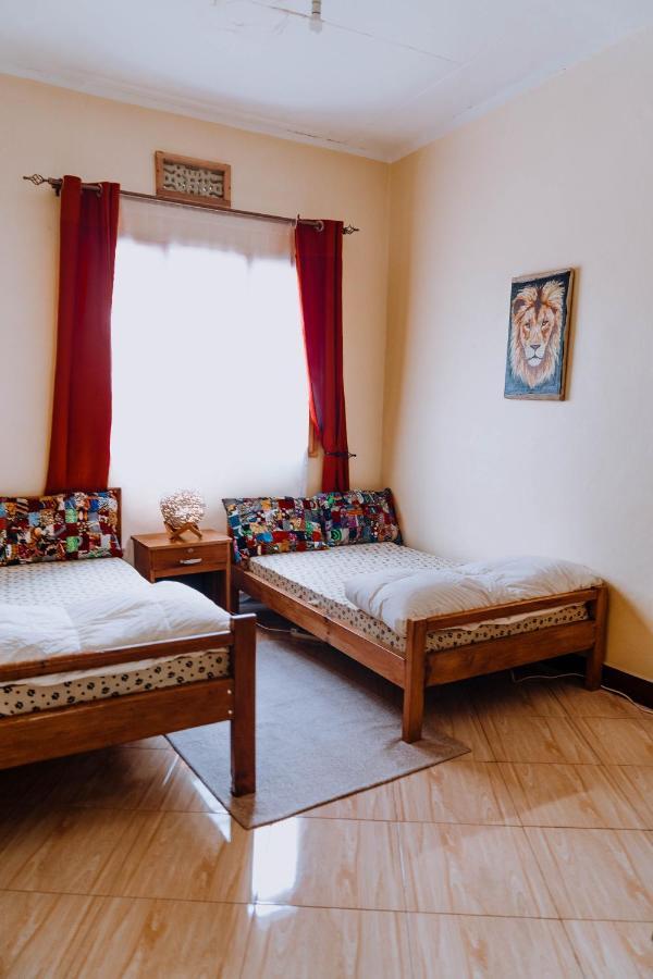 Mkoani Homestay Moshi Esterno foto