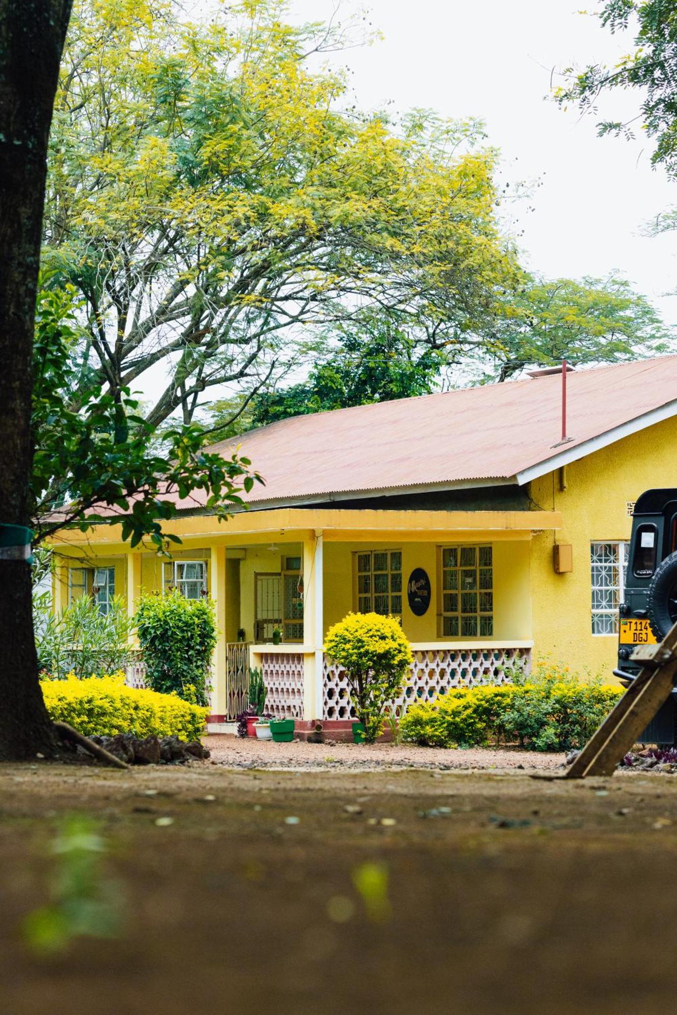 Mkoani Homestay Moshi Esterno foto